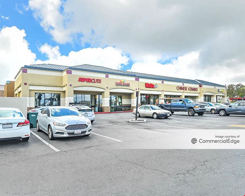 Towne Center East