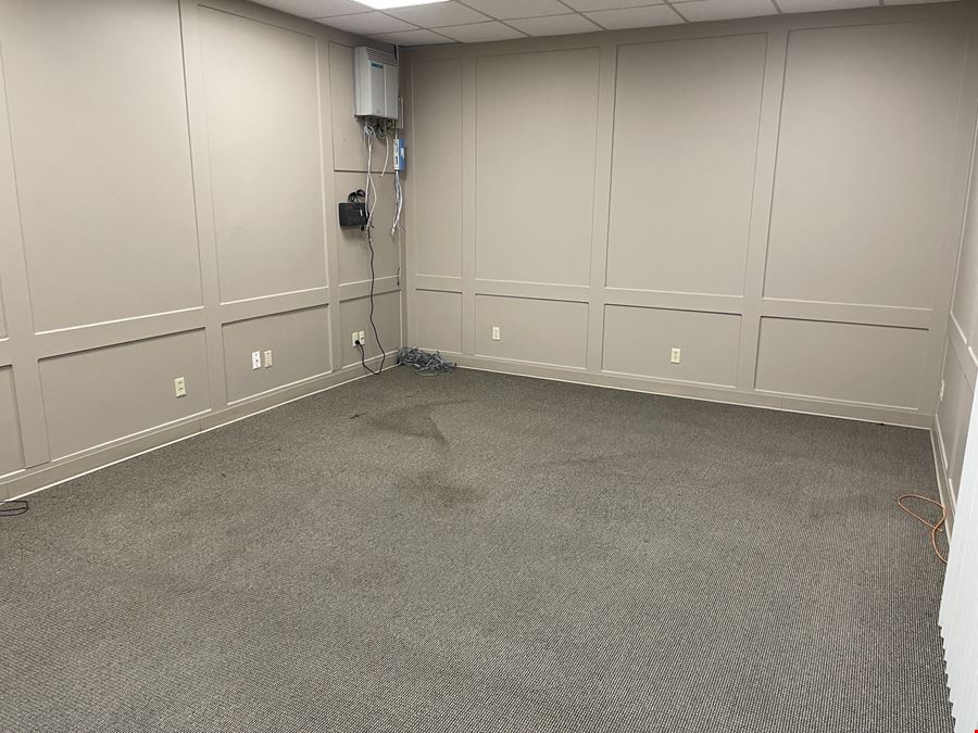 Woodforest National Bank Rayford Rd.