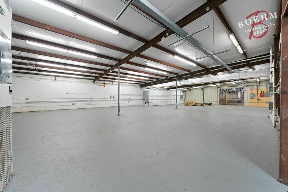 5500 - 14,600 SF Flex Space For Lease in Boerne Texas