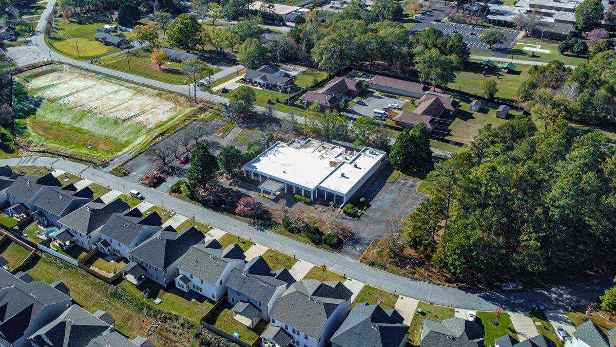 12K SQ FT Bdg Near SMC in Spartanburg, 55 Parking Spaces