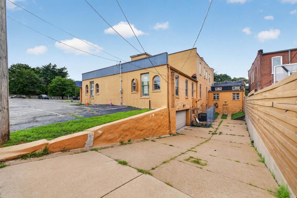 Dutchtown Commercial Property