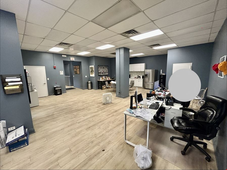 7100 S South Shore Drive - Office - 3,187 SF