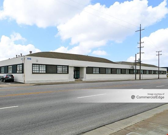 Preview of Industrial space for Rent at 815-845 Market St, W