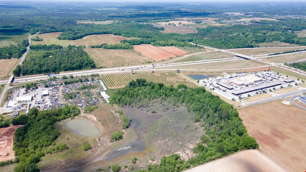 Vietnam Veterans Memorial Pkwy