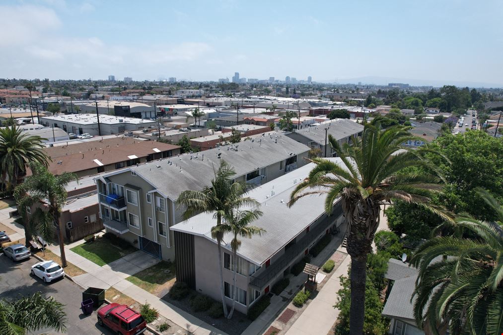 Coronado Avenue Apartments