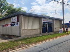 1,617 SF Office-Retail Building For Lease