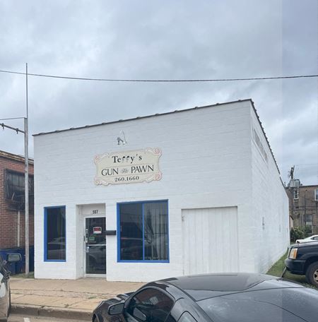 Preview of commercial space at 107 W Cleveland Ave