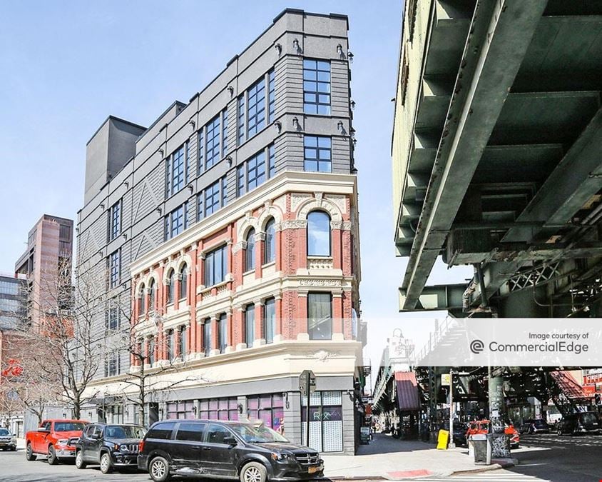 800 Broadway