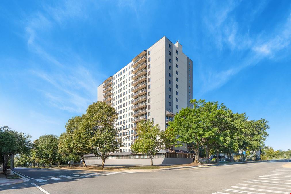 Port Royal Condominium