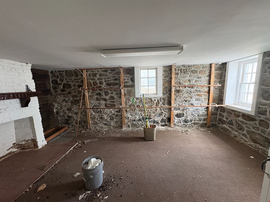 For Sale: Mixed-Use Retail/Office + 4 Apartments