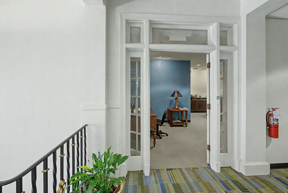301 Broadway St
