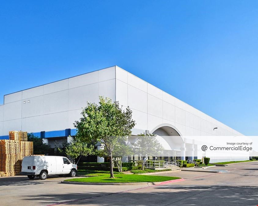 Main Street Distribution Center