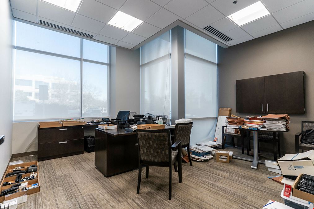 Pinnacle Corporate Centre V