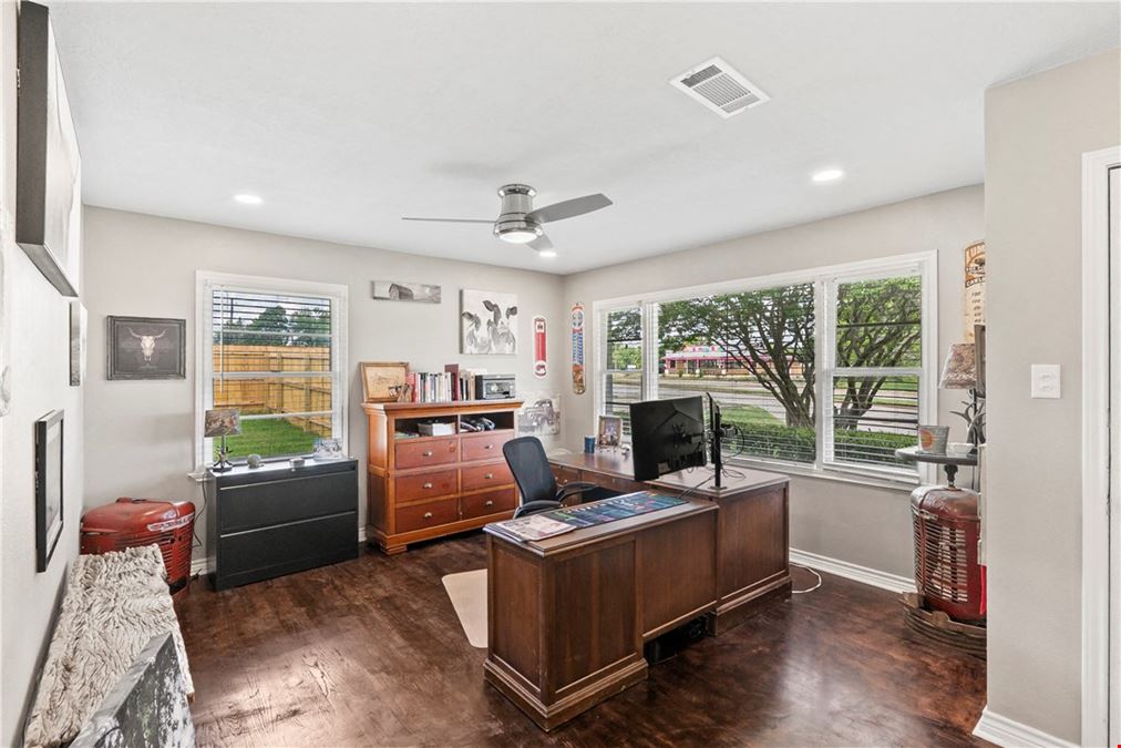 1105 San Jacinto Ln