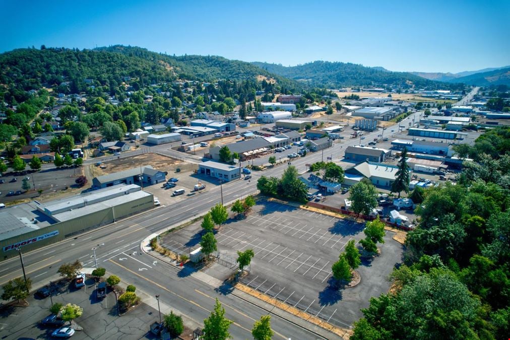 0 Ne Diamond Lake Blvd , Roseburg, OR 97470