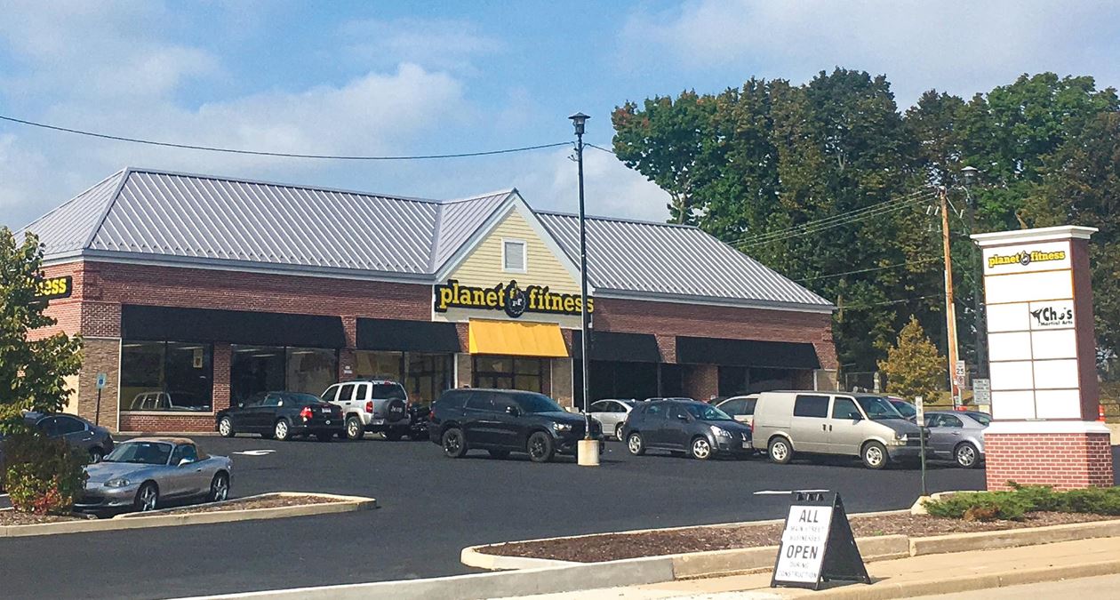 Colonial Plaza