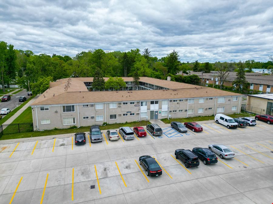 Courtyard Apartments