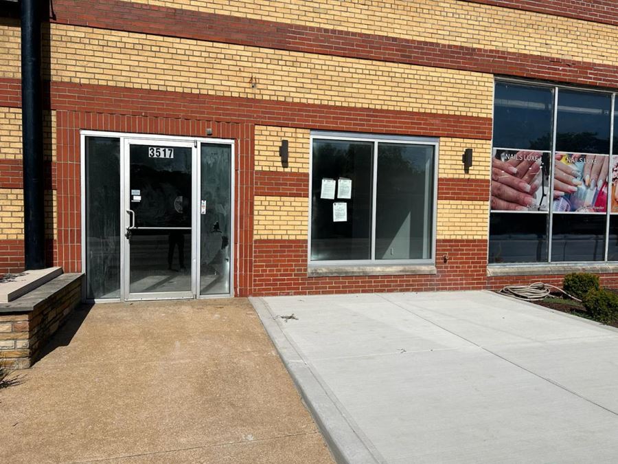Hampton Avenue Retail