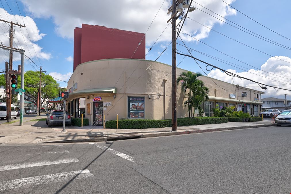 1694 Kalakaua Ave