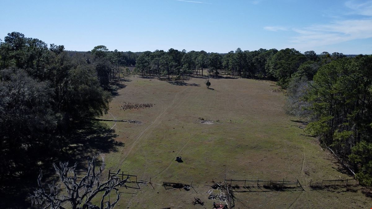 29 Acres in Horse Country