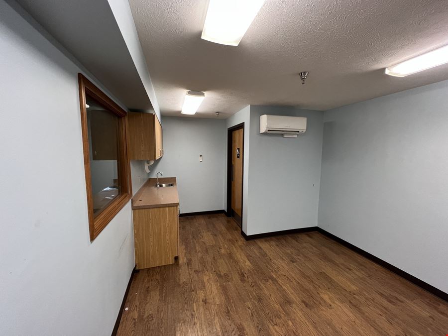 2516 Industrial Park Dr
