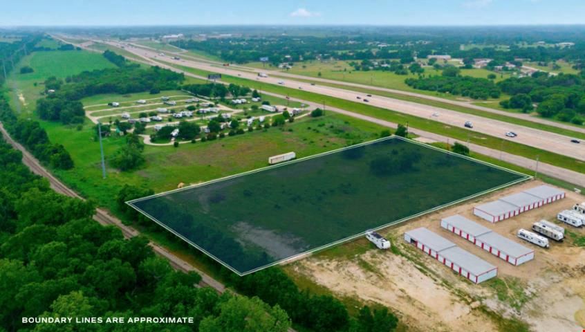 18577 S Interstate 35
