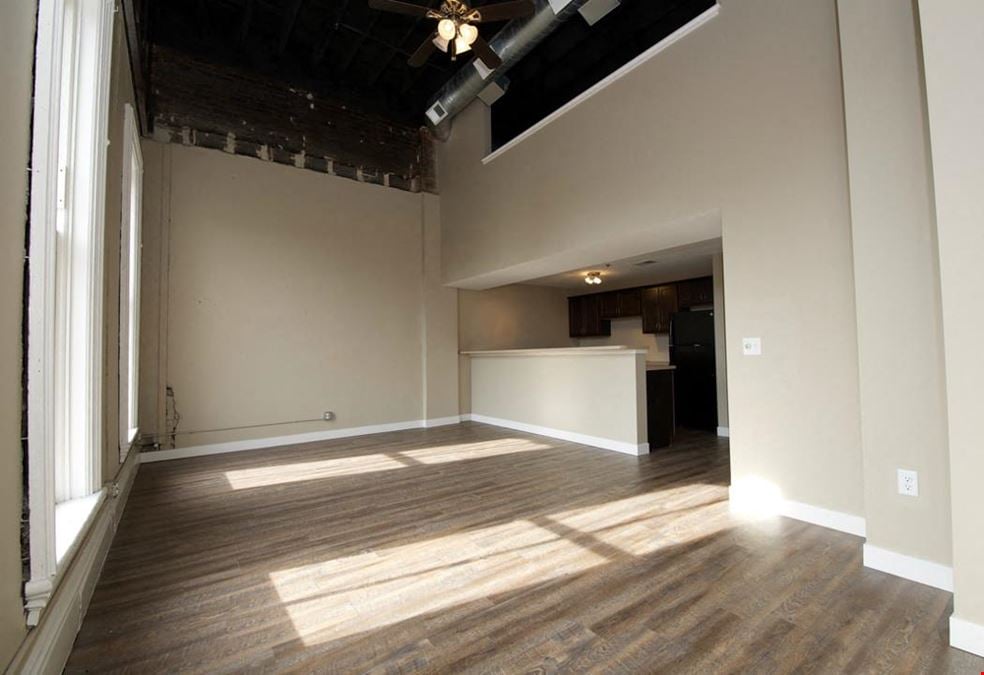 1821-1823 2nd Ave