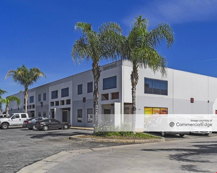 Russell Street Business Center