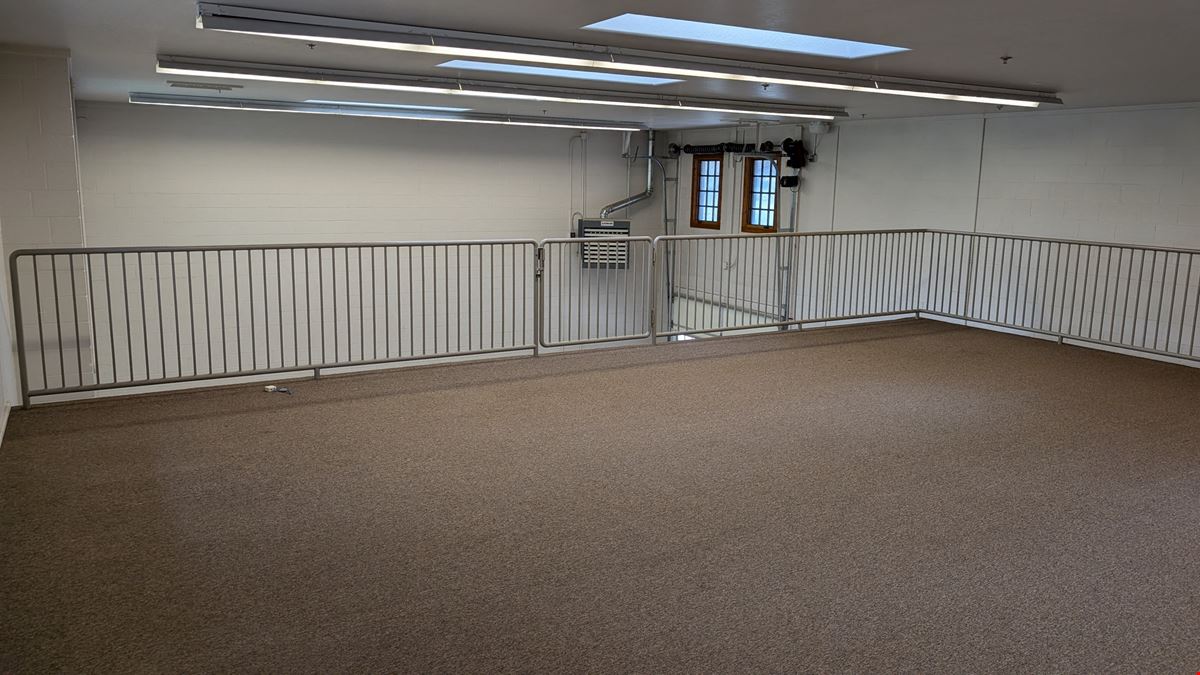 High-Demand Warehouse/Flex Suite (s)