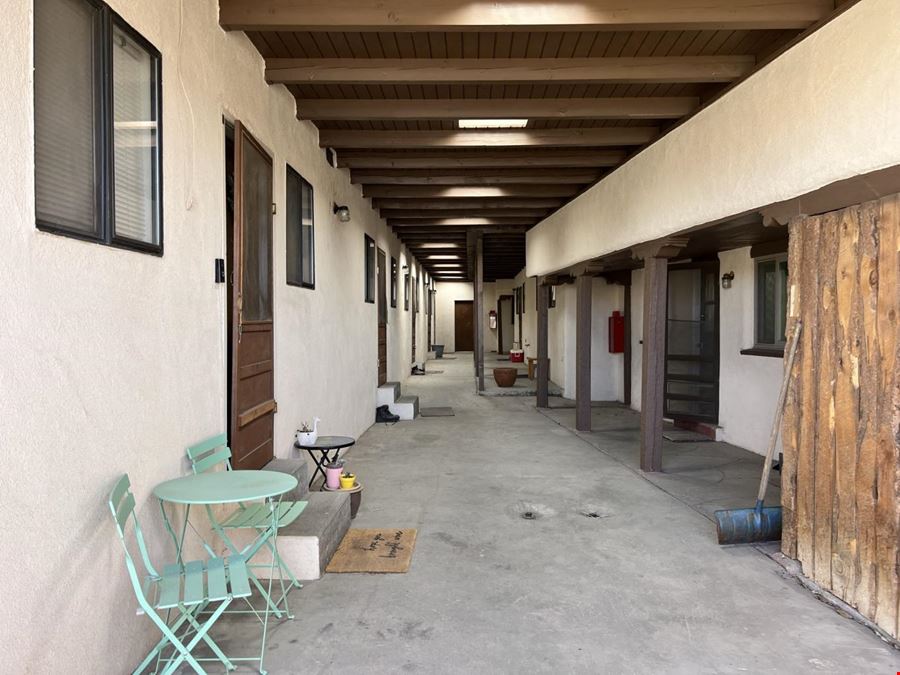 1425 Paseo De Peralta