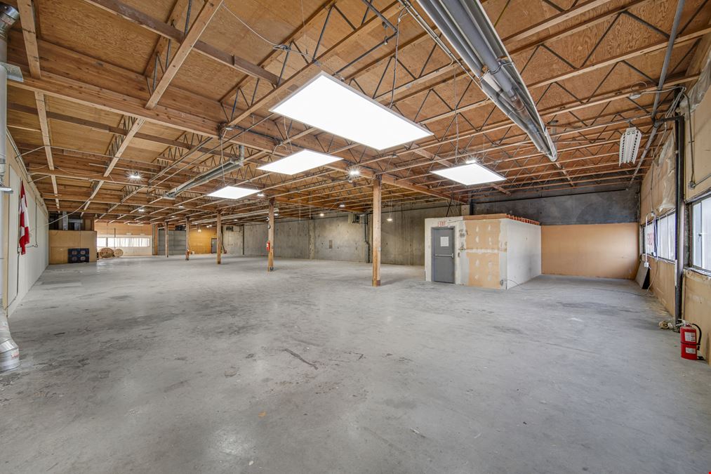 977 W 1st Street