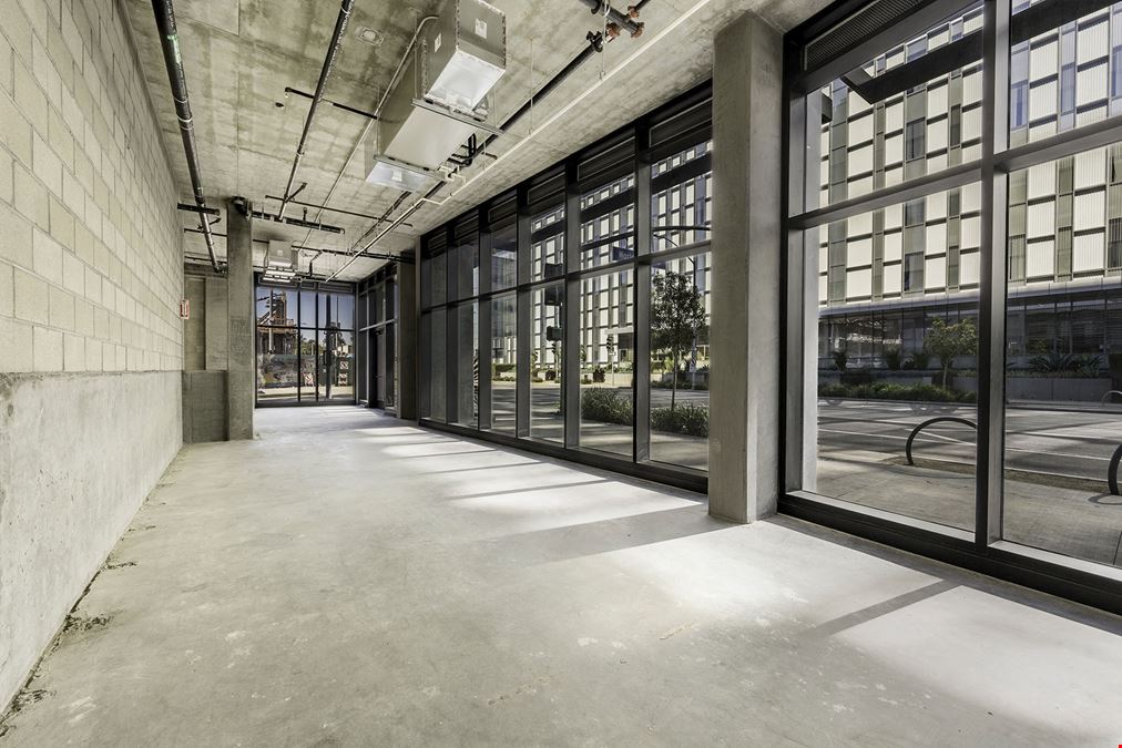 500 W Broadway