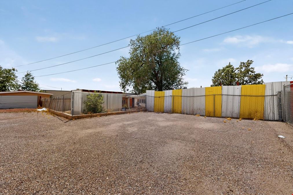4-SUITE RETAIL/OFFICE · INVESTMENT/OWNER USER