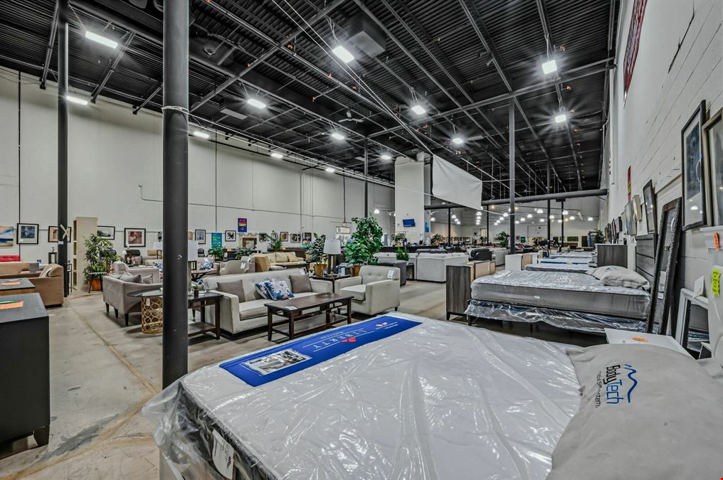490 W Basin Rd, New Castle, DE