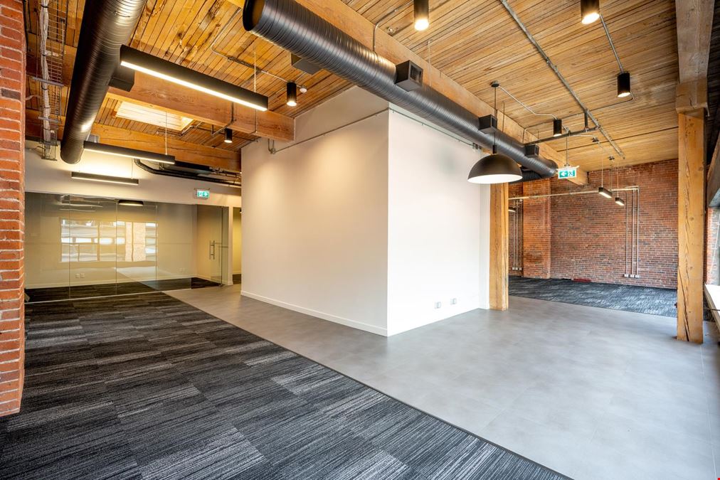400-1120 Hamilton Street, Vancouver, BC