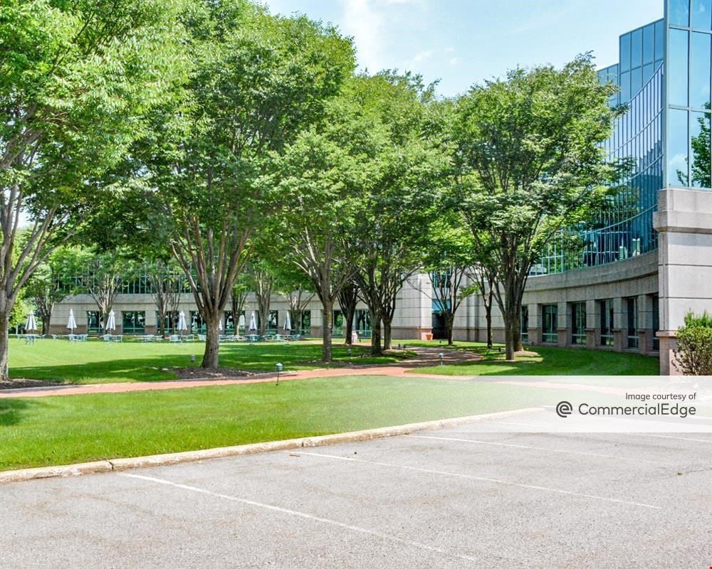 Arbor Circle South - 8 Campus Drive