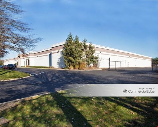 Preview of Industrial space for Rent at 195 13th Avenue