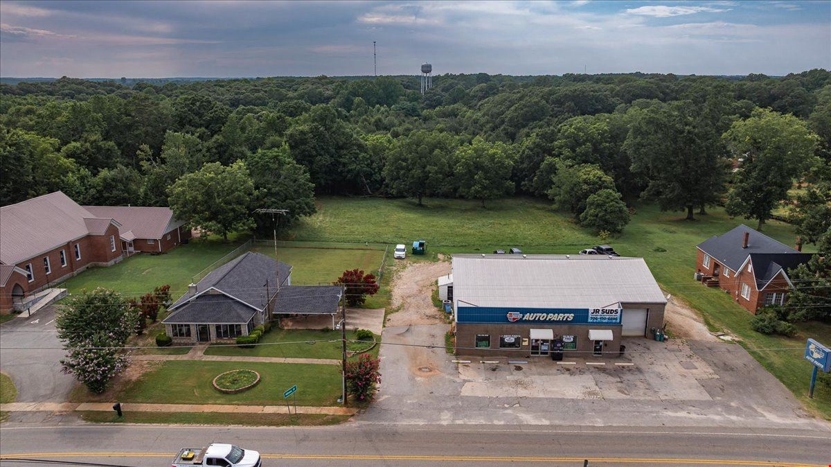 295 General Daniel Ave N