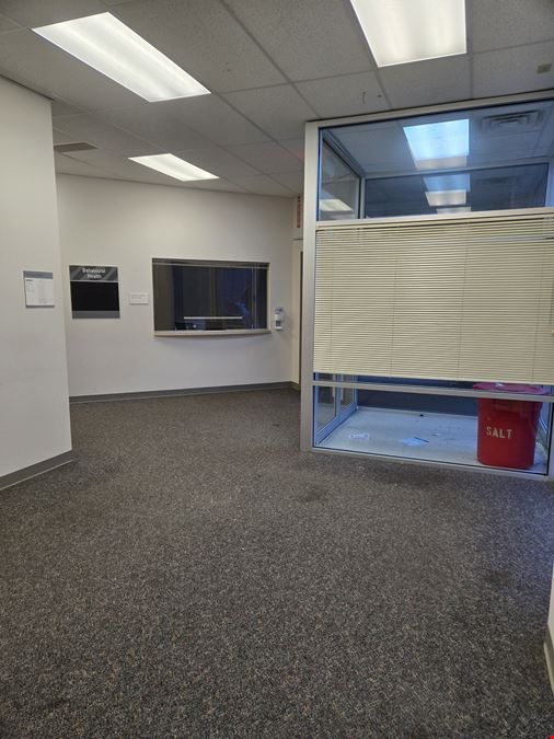 5,500+/- SF FORMER MEDICAL OFFICE SPACE