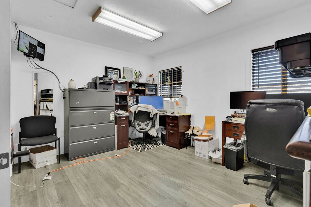 1258 Broadway