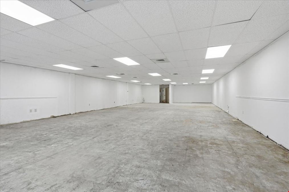 8373 Kingston Pike (PENDING)