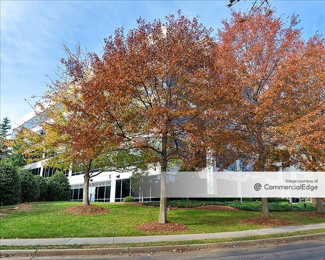 Windward Plaza - Building 300