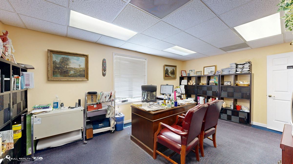 Free Standing Multipurpose Building | Former Medical Office | ±18,160 SF