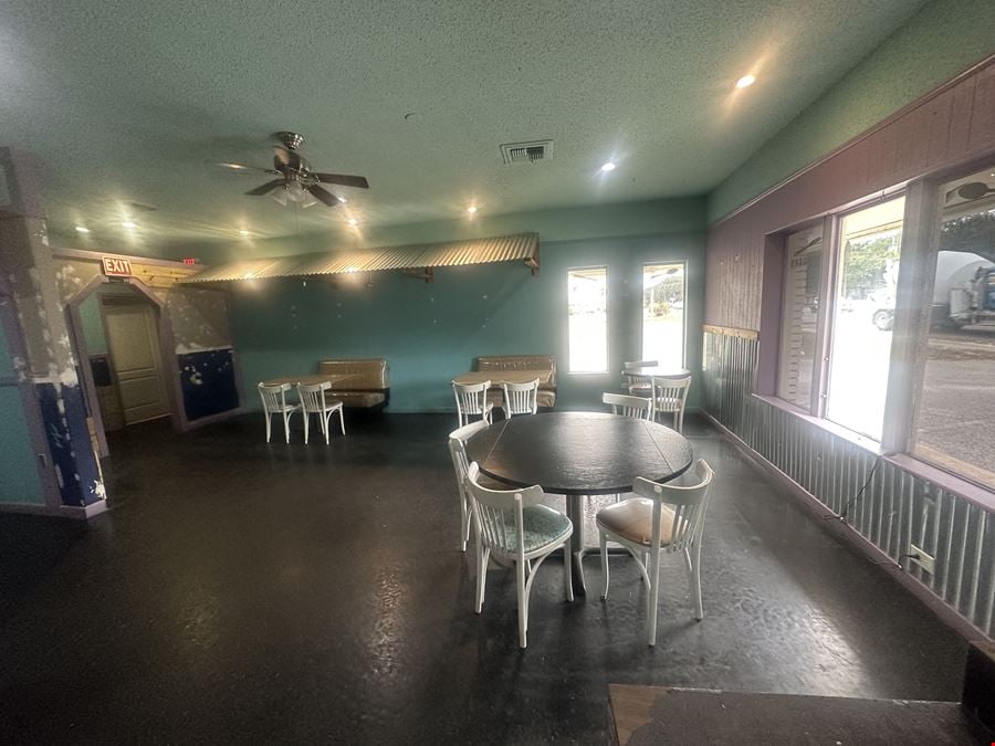 Restaurant Space Available For Lease in Ft. Walton Beach, FL