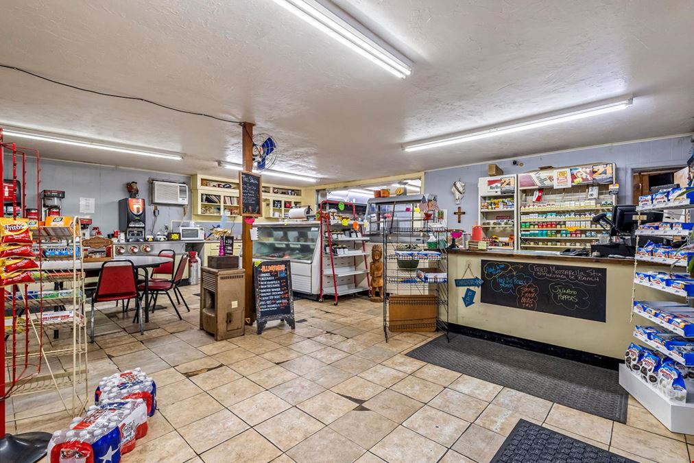 Convenience Store in Naples, TX for Sale