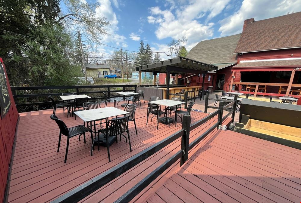 Operating Neighborhood Pub/Restaurant w/ Additional Rental Units