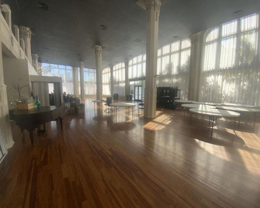 Premiere St. Louis Event/Banquet Destination For Sale
