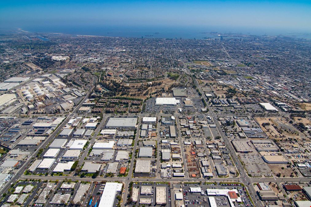 COSTCO ADJACENT RETAIL CENTER