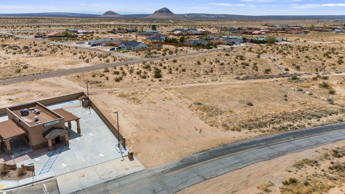 Prime Retail Parcel w/ Utilities off California City Blvd