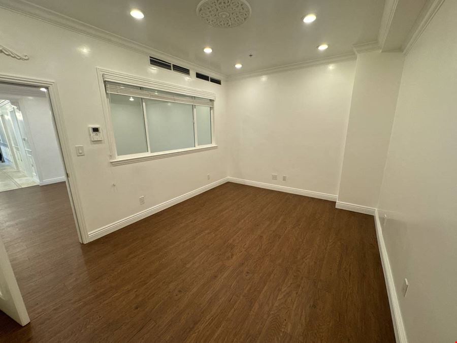 29A Cambon Dr